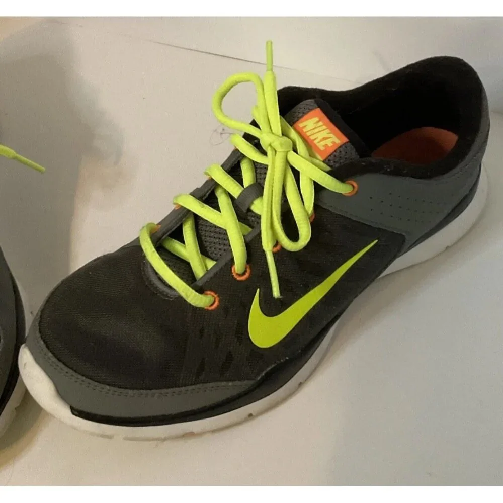 Nike Training Flex Trainer 3 Gray Neon Green Sneakers‎ Size 9 580374-010